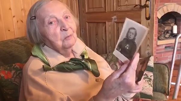 "Вместе мы победим!" Ветеран из России вдохновилась примером капитана Тома "Вместе мы победим!" Ветеран из России вдохновилась примером капитана Тома