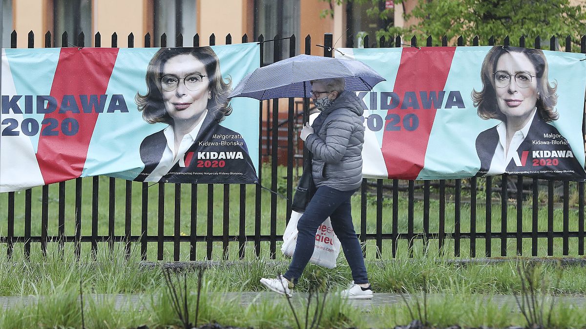 Polónia adia eleições presidenciais