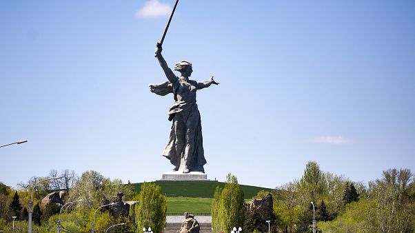 Скульптура "Родина-мать зовёт!" Скульптура "Родина-мать зовёт!"