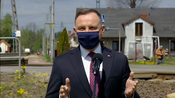 Польша: выборы по почте, но позднее Польша: выборы по почте, но позднее