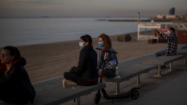 Maske und Mindestabstand: So könnte Strandurlaub in Corona-Zeiten aussehen Maske und Mindestabstand: So könnte Strandurlaub in Corona-Zeiten aussehen