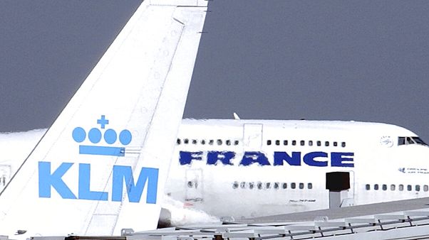 El grupo francoholandés AirFrance-KLM ha perdido 1.800 M€ en el primer trimestre El grupo francoholandés AirFrance-KLM ha perdido 1.800 M€ en el primer trimestre