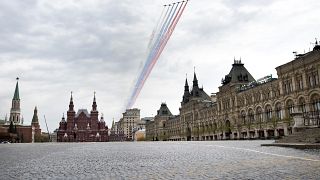 Próbálnak a légi parádéra a moszkvai Vörös téren