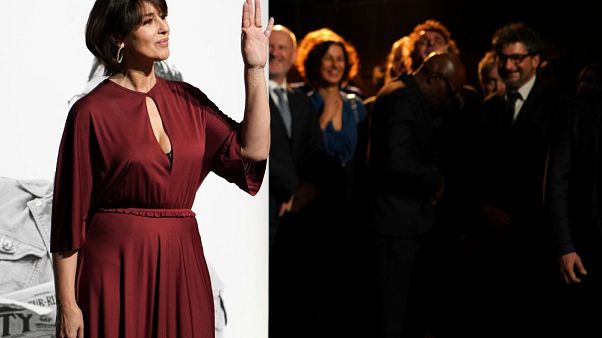 Monica Bellucci, una delle 200 celebrities firmatarie Monica Bellucci, una delle 200 celebrities firmatarie
