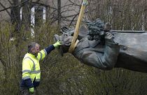 Генсек НАТО поддержал политиков, сносивших памятник Коневу