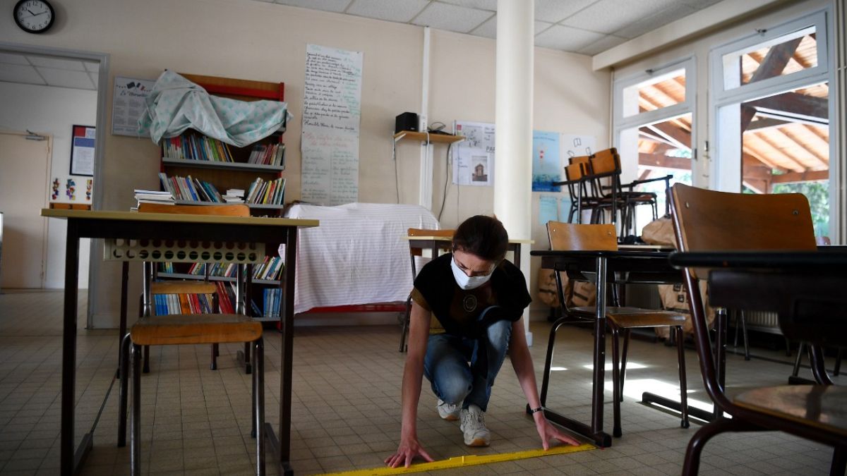 Γαλλία: Ανοίγουν τα σχολεία με ειδικό καθεστώς