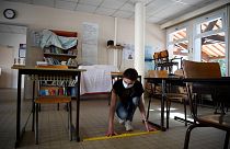 Coronavirus, Francia: lo "strano" ritorno sui banchi di scuola