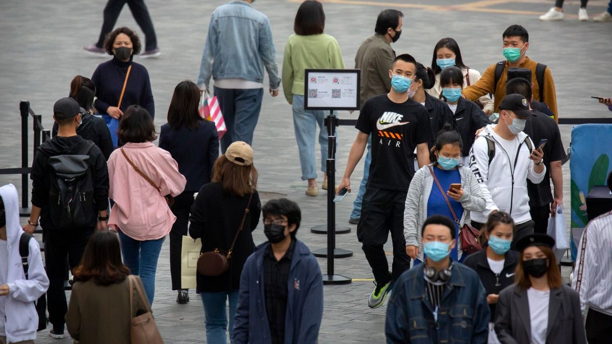 الصين تقر بأن الفيروس كشف عن "ثغرات" في نظام الرعاية الصحية