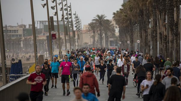 Francia, Spagna, Gran Bretagna allentano la morsa del lockdown ma a poco a poco Francia, Spagna, Gran Bretagna allentano la morsa del lockdown ma a poco a poco
