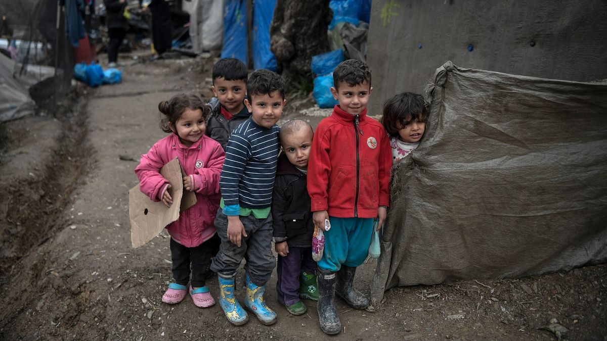 Moria mülteci kampında çocuklar / Yunanistan