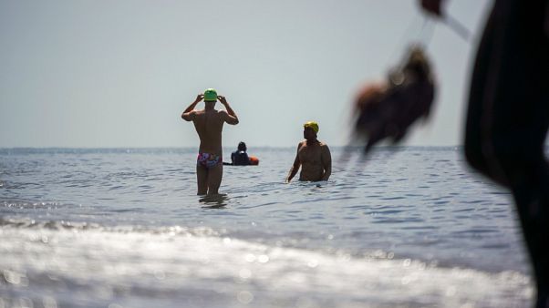 La dificultad de mantener el distanciamiento social tras la reapertura La dificultad de mantener el distanciamiento social tras la reapertura