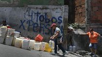 Bewohnerinnen von Petare, einer armen Vorstadt von Caracas