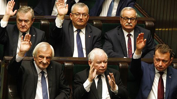 A szejm elnökének 14 napon belül ki kell írnia az elnökválasztás új időpontját A szejm elnökének 14 napon belül ki kell írnia az elnökválasztás új időpontját