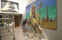 هنرمندان برجسته در دُبی نقاشی دیواری اجرا می‌کنند
