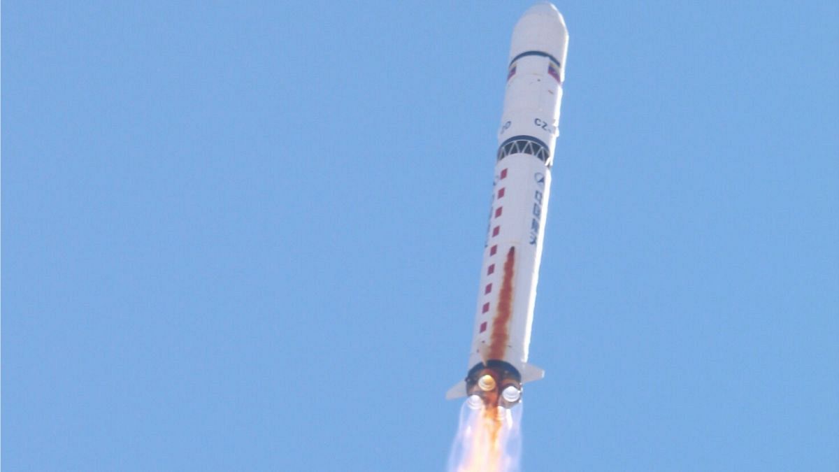 سقوط موشک فضایی غول‌پیکر چین از ارتفاع ۸ هزار کیلومتری سطح زمین
