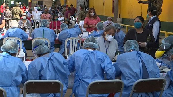 Los mercados de Perú, focos de contagio masivo de coronavirus Los mercados de Perú, focos de contagio masivo de coronavirus