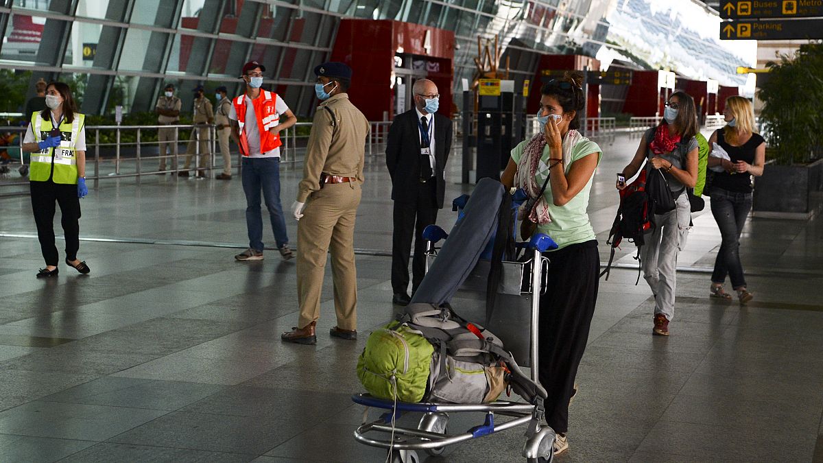  الرعايا الفرنسيون العالقون في مطار أنديرا غاندي في الهند