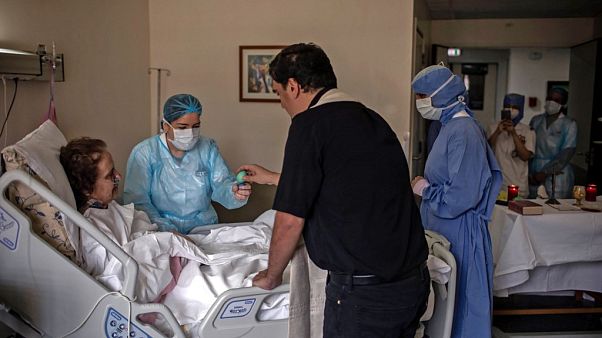 Önlemlerin gevşetildiği Lübnan'da vakalar arttı: 4 gün sokağa çıkma yasağı getirildi Önlemlerin gevşetildiği Lübnan'da vakalar arttı: 4 gün sokağa çıkma yasağı getirildi