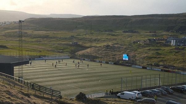 Vuelven los partidos de fútbol a Europa con el inicio de la temporada en las Islas Feroe Vuelven los partidos de fútbol a Europa con el inicio de la temporada en las Islas Feroe