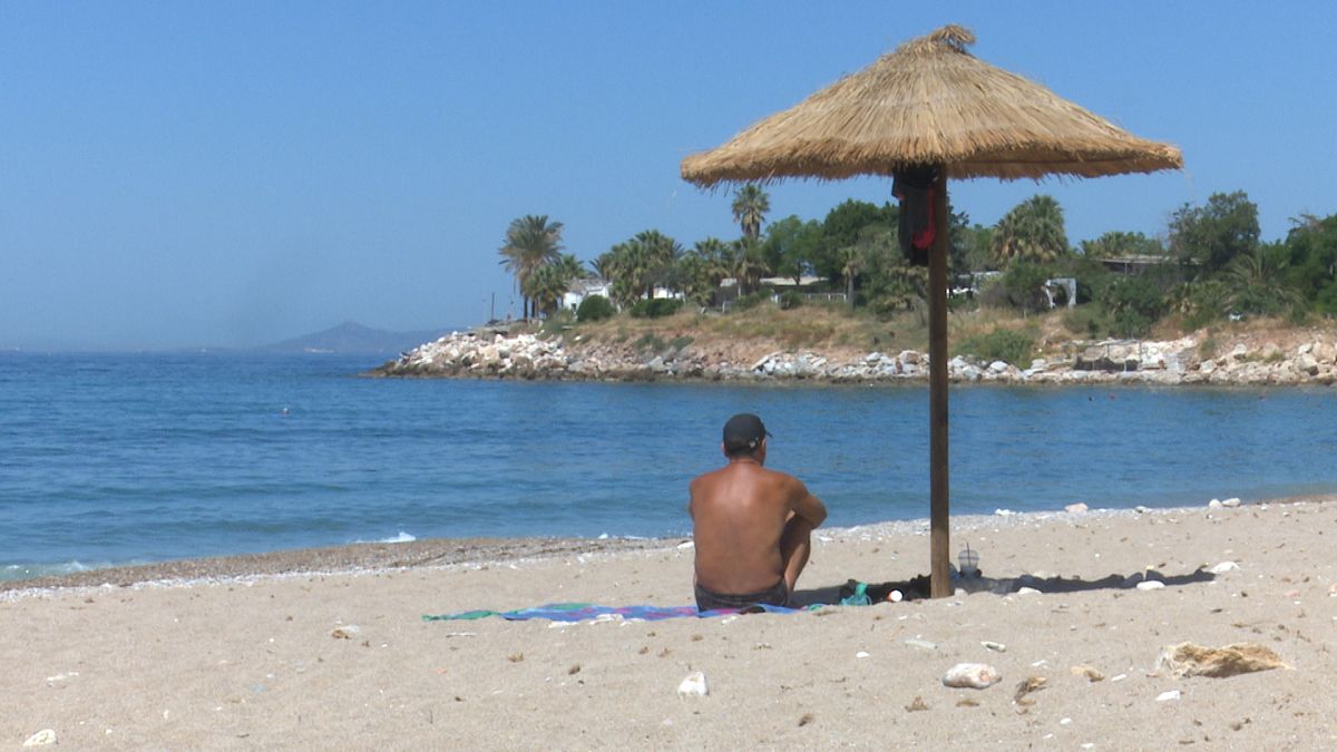 Ελλάδα: Ανοίγουν οι οργανωμένες παραλίες