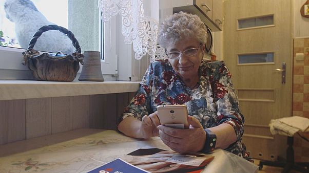 Az időseket és egyedül élőket segíti egy európai projekt egy mobilapplikáció segítségével Az időseket és egyedül élőket segíti egy európai projekt egy mobilapplikáció segítségével