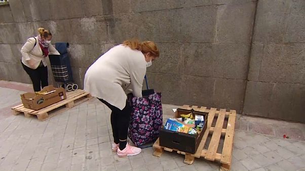 Piden comida por la crisis del Covid-19 Piden comida por la crisis del Covid-19