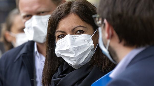 Coronavirus: Paris’ mayor clashes with government over reopening of parks and gardens Coronavirus: Paris’ mayor clashes with government over reopening of parks and gardens