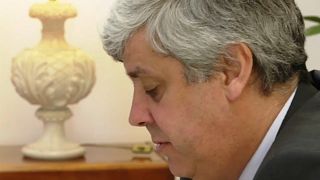 Resolvida crise no governo português