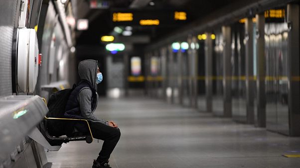 Szigorú szabályok a londoni és párizsi metrón Szigorú szabályok a londoni és párizsi metrón