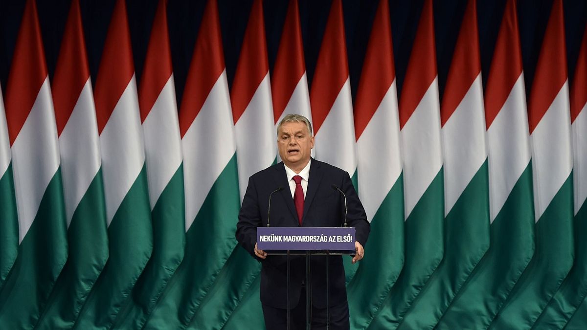 Ungheria: gli eurodeputati chiedono all'Ue di imporre sanzioni e sospendere i pagamenti
