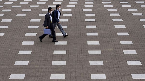 Au Japon, l'état d'urgence levé dans la plupart des régions avec deux semaines d'avance Au Japon, l'état d'urgence levé dans la plupart des régions avec deux semaines d'avance