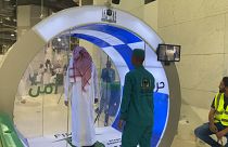 Video | Kabe'de teravih namazı için Covid-19'a karşı dezenfeksiyon kabini