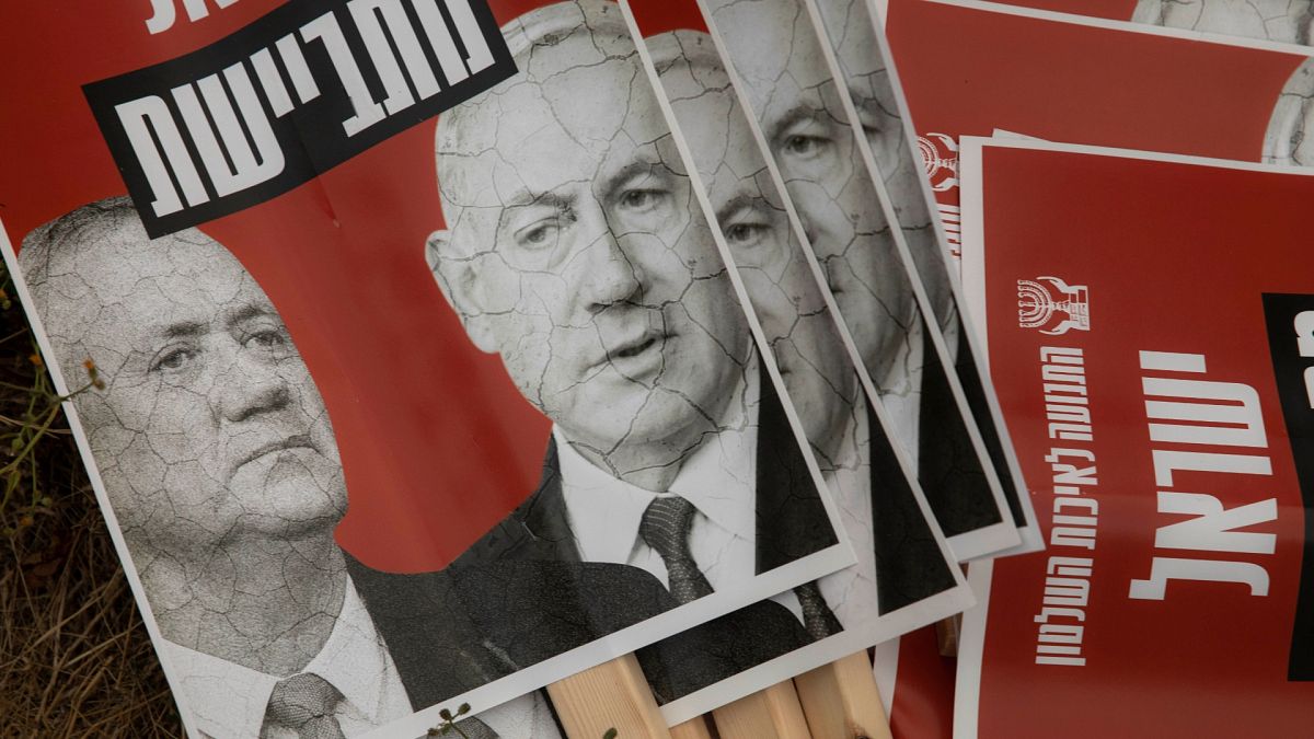 İsrail'de koalisyon anlaşmasına karşı eylem düzenlendi