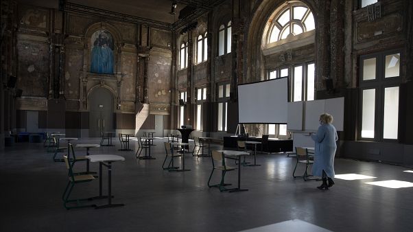 Una escuela en Bélgica lista para la reapertura Una escuela en Bélgica lista para la reapertura
