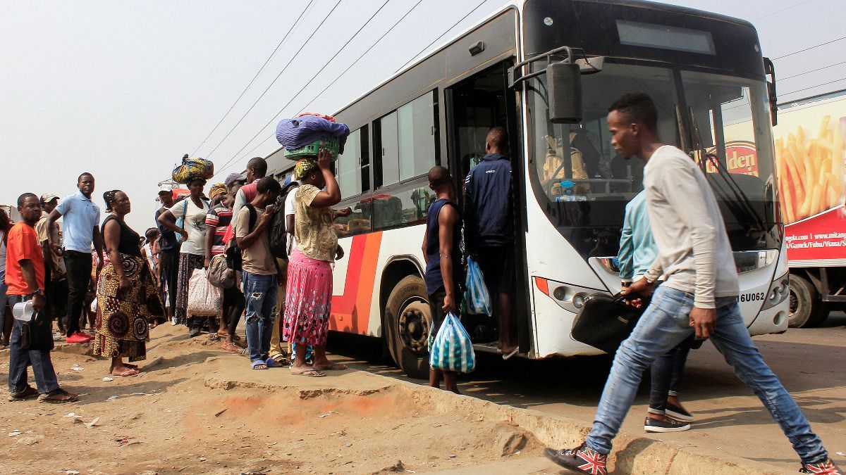 Milhares de trabalhadores dispensados devido aos impactos da epidemia em Angola