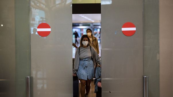 El 70% de España pasa a la fase 1 excepto Madrid, Barcelona y zonas de Castilla y León El 70% de España pasa a la fase 1 excepto Madrid, Barcelona y zonas de Castilla y León