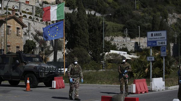 L'Italia riapre frontiere e regioni. Stop alla quarantena L'Italia riapre frontiere e regioni. Stop alla quarantena