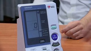 جهاز لقياس ضغط الدم