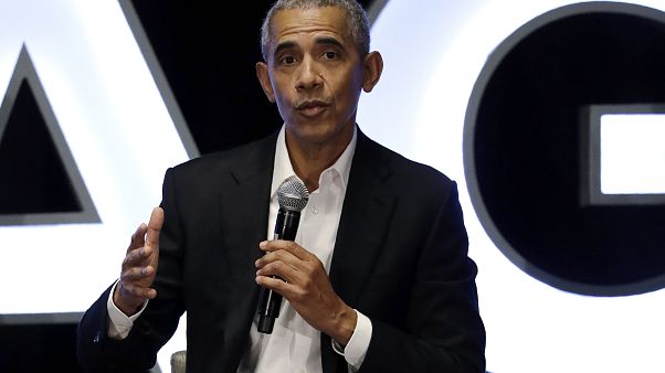 Obama in cattedra contro Trump Obama in cattedra contro Trump
