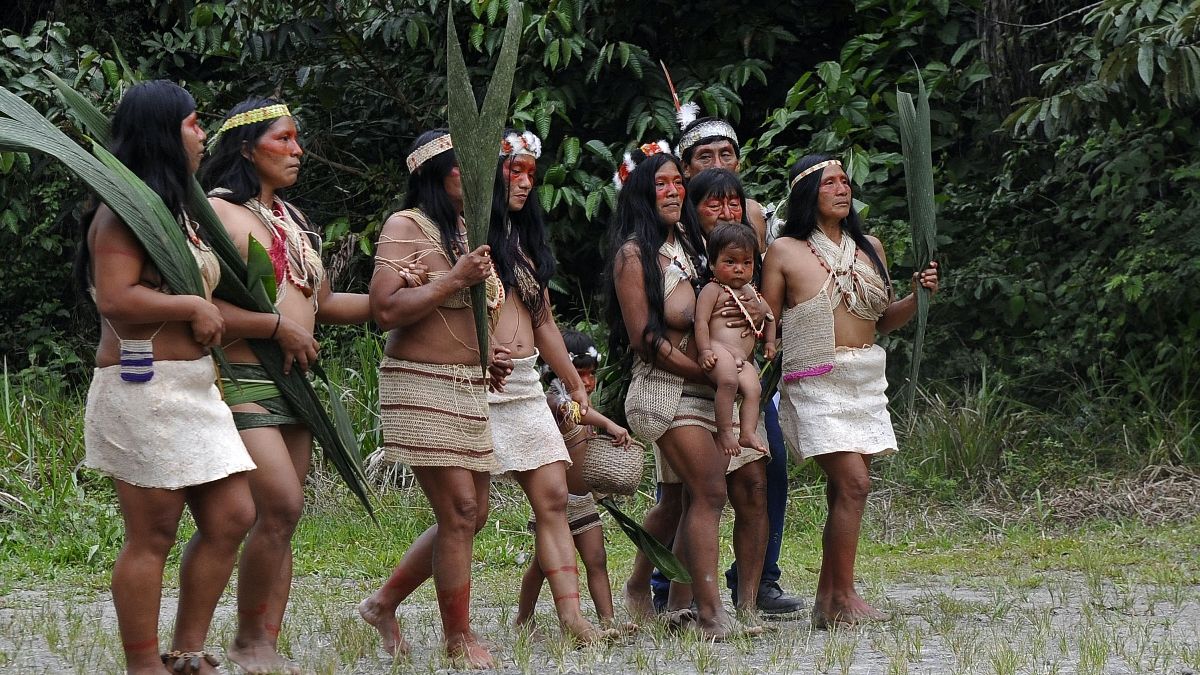 Amazonlarda salgın yayılıyor: Ekvador yerlilerinde ilk Covid-19 vakası
