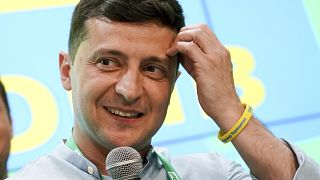 Больше трети украинцев высоко оценили первый год Зеленского у власти