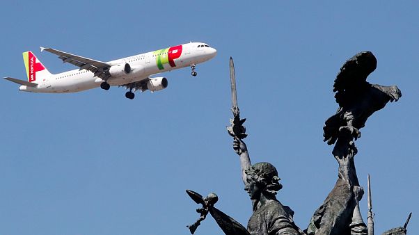 Companhia transportadora aérea portuguesa necessita de financiamento urgente Companhia transportadora aérea portuguesa necessita de financiamento urgente