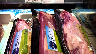 "Elend und Ausbeutung": Covid-19 in Europas Fleischbetrieben 