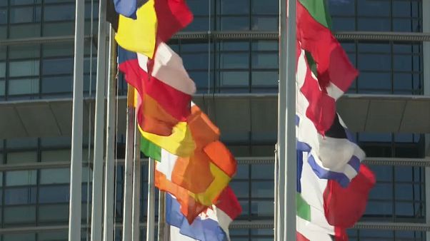Proposta franco-alemã sobre fundo de recuperação agita UE Proposta franco-alemã sobre fundo de recuperação agita UE