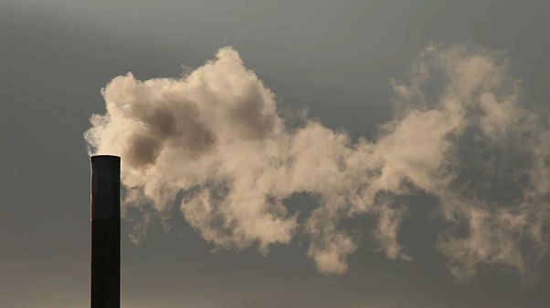 Corona-Lockdowns schicken CO2-Emissionen vorübergehend auf Talfahrt Corona-Lockdowns schicken CO2-Emissionen vorübergehend auf Talfahrt