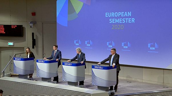 Commissione UE: "Priorità alla salute pubblica e ai posti di lavoro" Commissione UE: "Priorità alla salute pubblica e ai posti di lavoro"