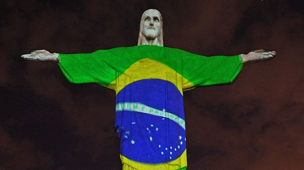 Rio de Janeiro reabre bares e restaurantes em plena crise pandémica Rio de Janeiro reabre bares e restaurantes em plena crise pandémica