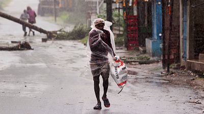 Ciclone Amphan faz dezenas de mortos na Índia e Bangladesh
