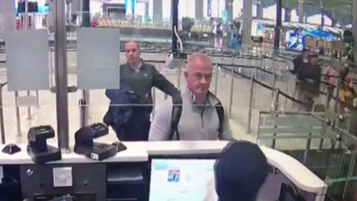 تصویر دوربین‌ امنیتی فرودگاه استانبول از مایکل تیلور و همدست لبنانی‌الاصل وی
