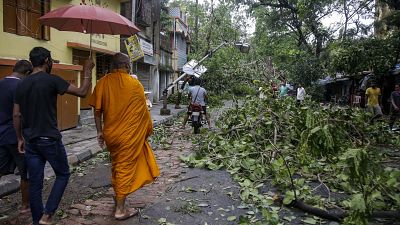 Ciclone destruidor na Baía de Bengala